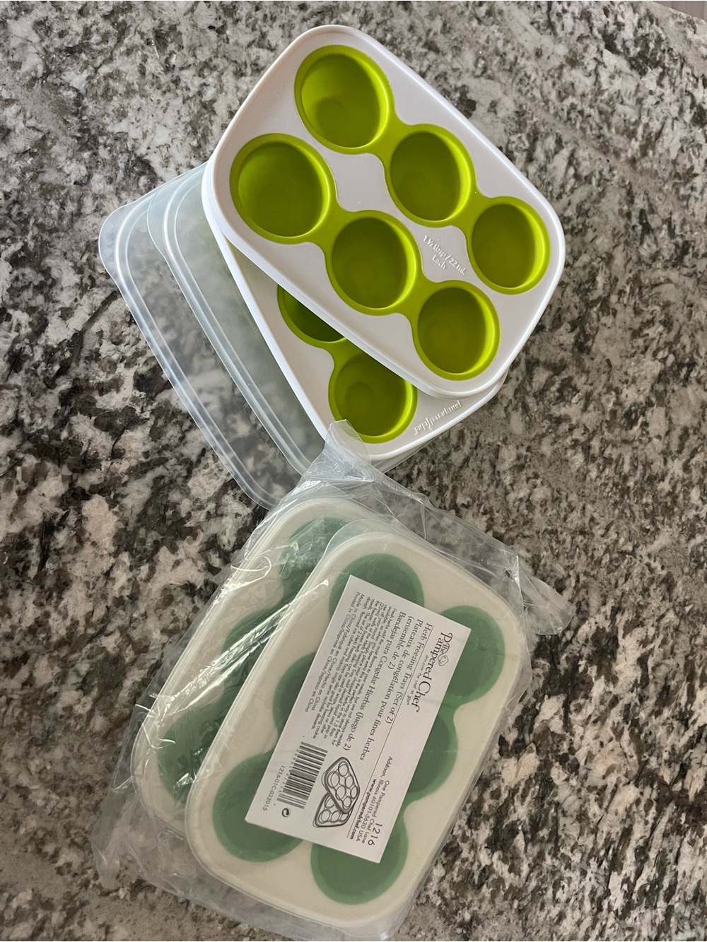 Pampered Chef herb keeper trays w/lids (2 sets of 2, one new and one used once